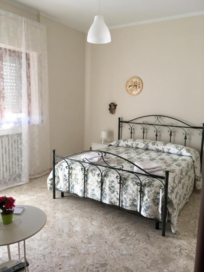 B&B Al Campanile Tarent Zewnętrze zdjęcie