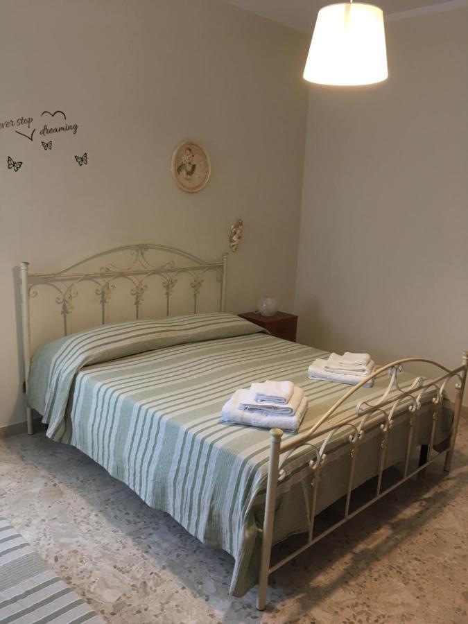 B&B Al Campanile Tarent Zewnętrze zdjęcie